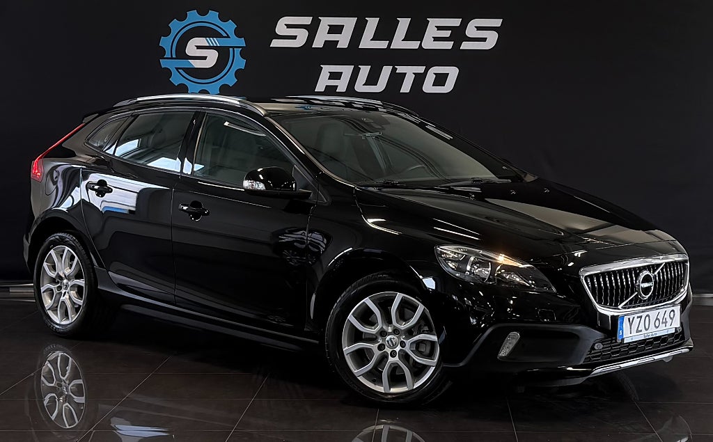 Volvo V40 Cross Country D2 Geartronic Business Euro 6,Psens,Blåtand.Lågmil.