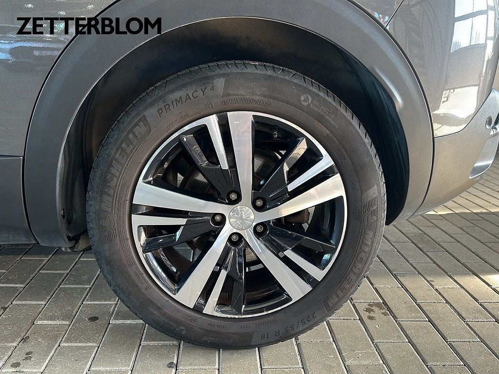SUV Peugeot 3008 12 av 17