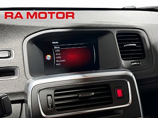 Sedan Volvo S60 Cross Country 21 av 24