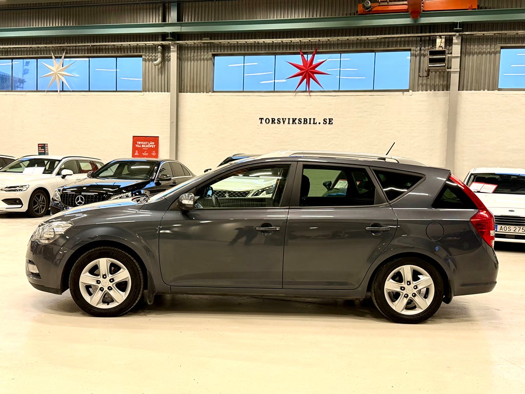 Kia Ceed cee'd_sw 1.6 CRDi Drag Värmare Vinterhjul Nybesiktigad - miniatyr 3