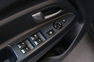 Halvkombi Kia Rio 13 av 17
