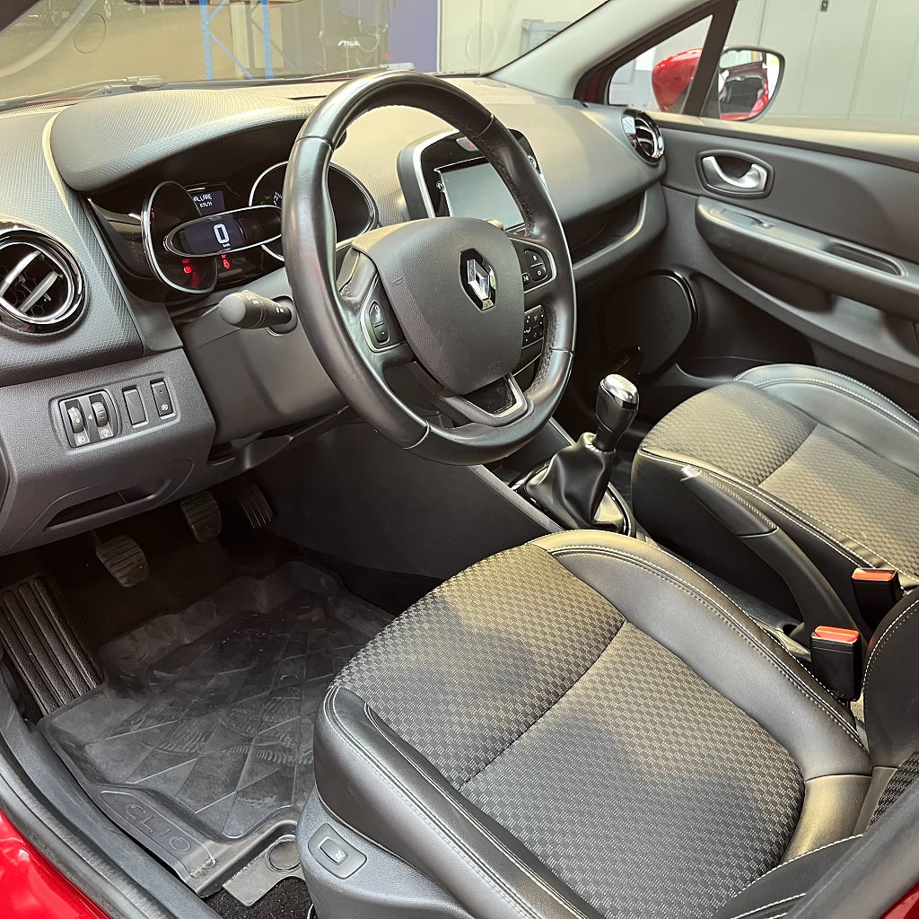 Renault Clio 0.9 TCe Intens Navigation Bass Reflex 90hk