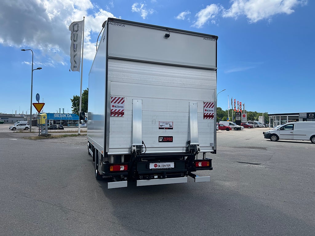Iveco Daily 72C14E AirPro Skåpbil med Z-Lift, ELBIL