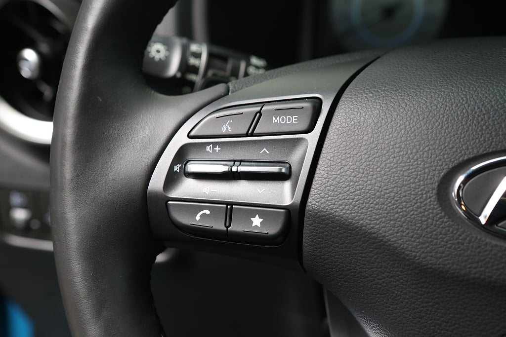 Hyundai Kona EV 39.2 kWh Essential Kamera Navi KRELL Leasbar 2022