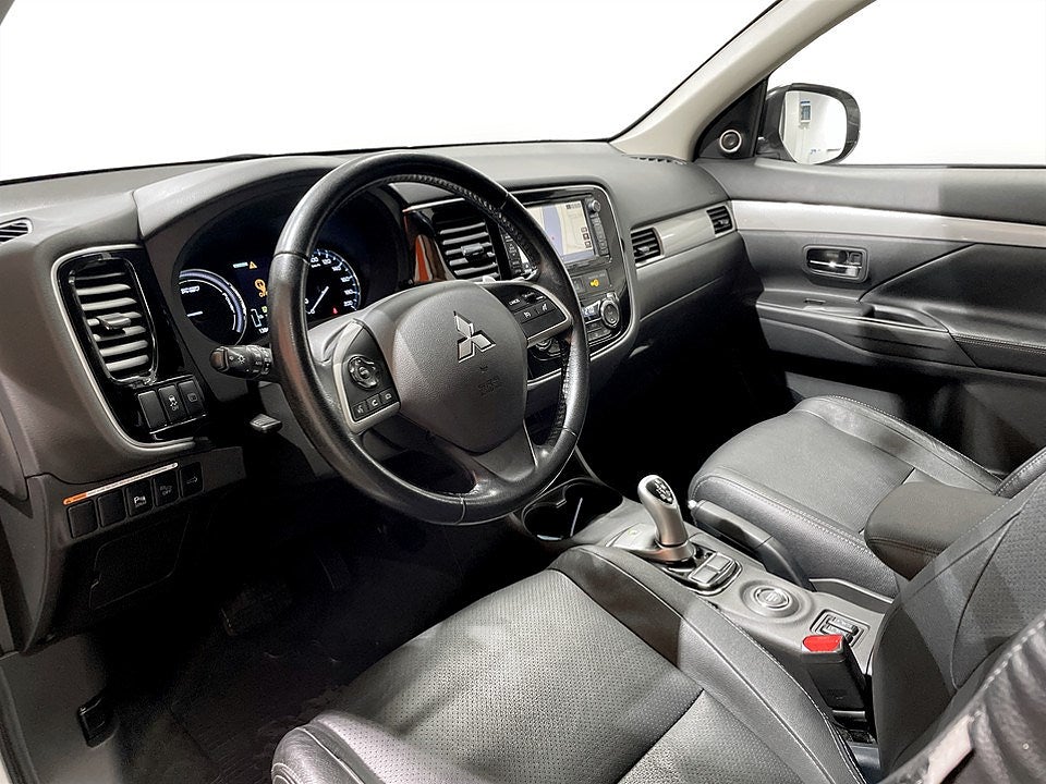 Bild på Mitsubishi Outlander Business PHEV 203 Aut 4WD - B-KAMERA, ELSTOL