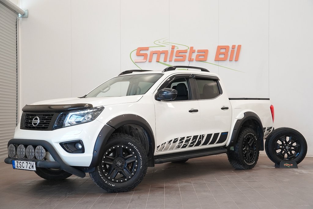 Nissan Navara 2,3dCi 4WD N-GUARD BLACK DIFF PANO D-VÄRM MOMS 190hk