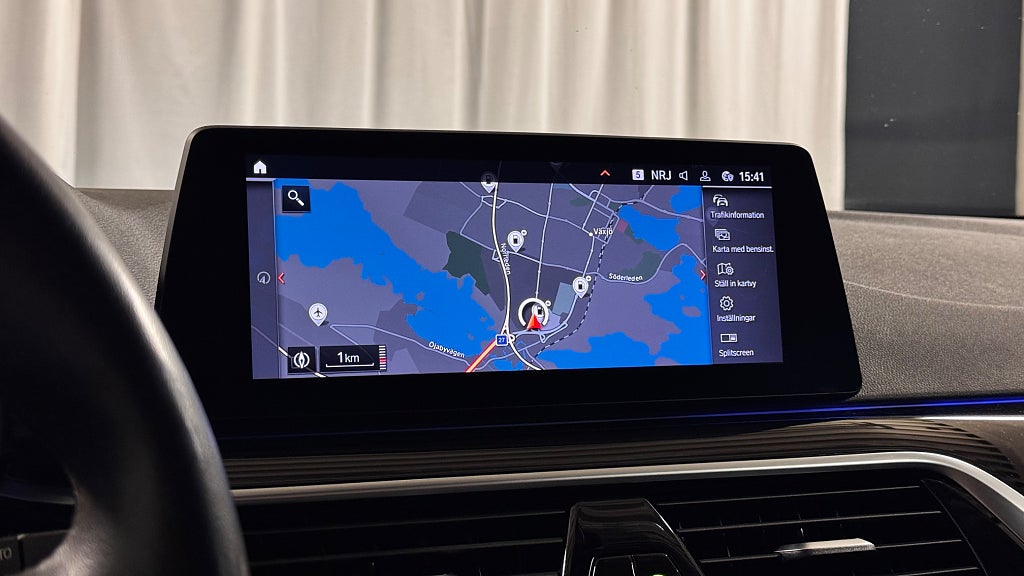 BMW 520d Touring Aut Sport line 190hk Navigation Dragkrok Apple bild 20