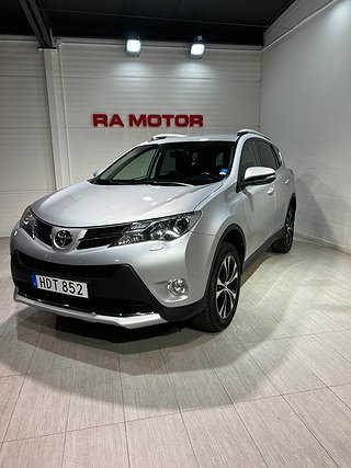 SUV Toyota RAV4 7 av 31