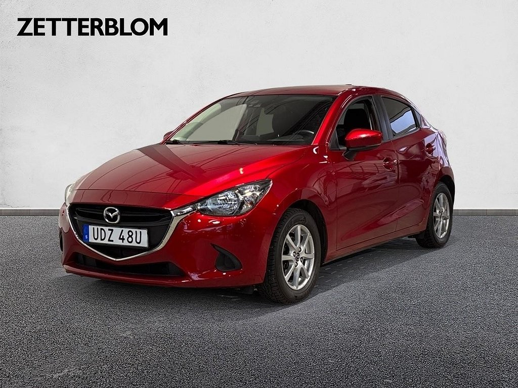 Halvkombi Mazda 2 1 av 15