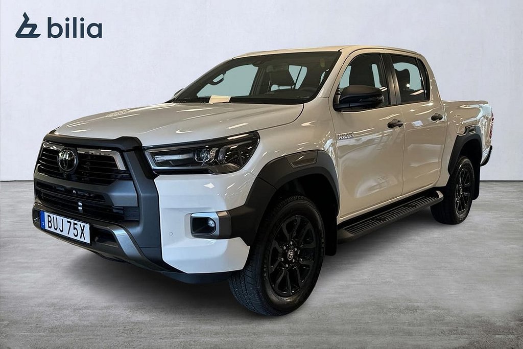 Toyota Hilux D-Cab 2,8 4WD Invincible Teknik Direkt Leverans