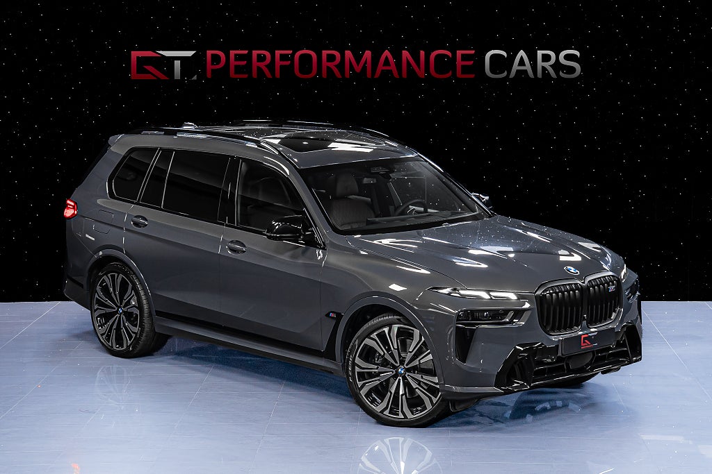 BMW X7 M60i xDrive 2026 MOMS 23" Carbon B&W Pano Sky Massage