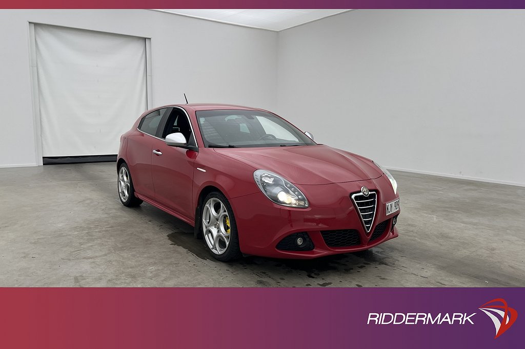 Alfa Romeo Giulietta 170hk Distinctive Sensorer Halvskinn