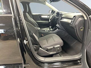 Volvo XC40 T2 Momentum Kamera/P-Värm m tidur/Norrland-körd/S&Vdäck – bild 10