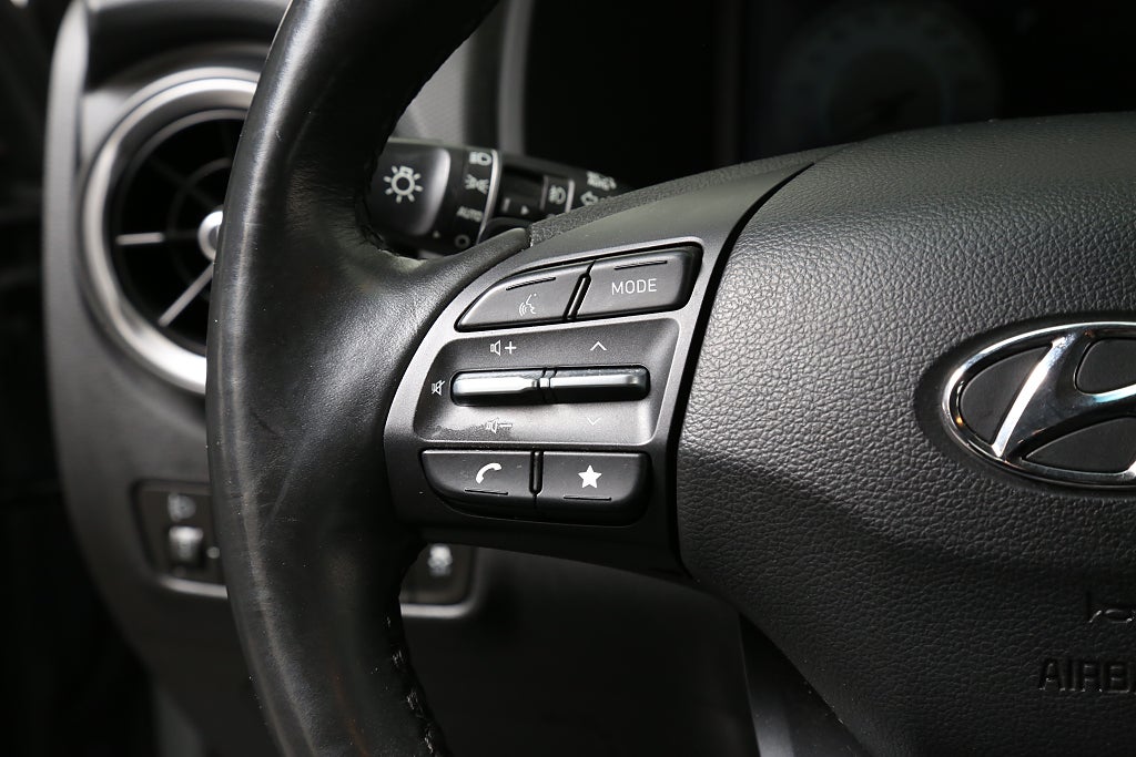 Hyundai Kona 1,0 T-GDi 120hk 7DCT Essential CarPlay Kamera Leasbar 2023