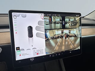 Tesla Model Y Long Range AWDLong Range S&V/Drag/kamera/Pano/Värmepump – bild 12