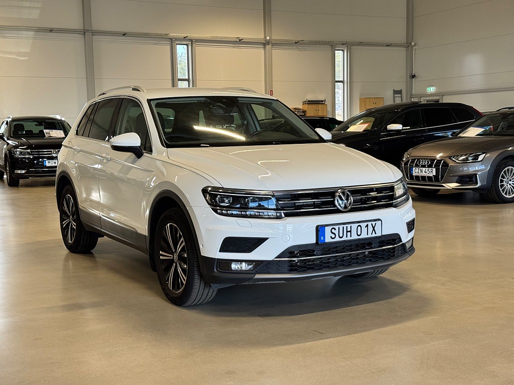 Volkswagen Tiguan 2.0 TDI AUT 4WD D-VÄRME V-HJUL COCKPIT 