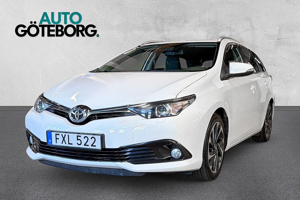 Toyota Auris Touring Sports Active Plus Nybesiktad 1-ägare