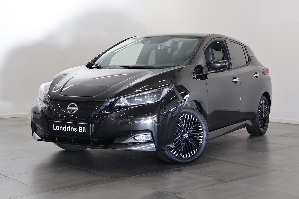 Nissan Leaf Tekna 40kWh Bose V-Hjul Värmepump ProPilot Skinn 