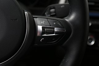 Sedan BMW 330 15 av 24
