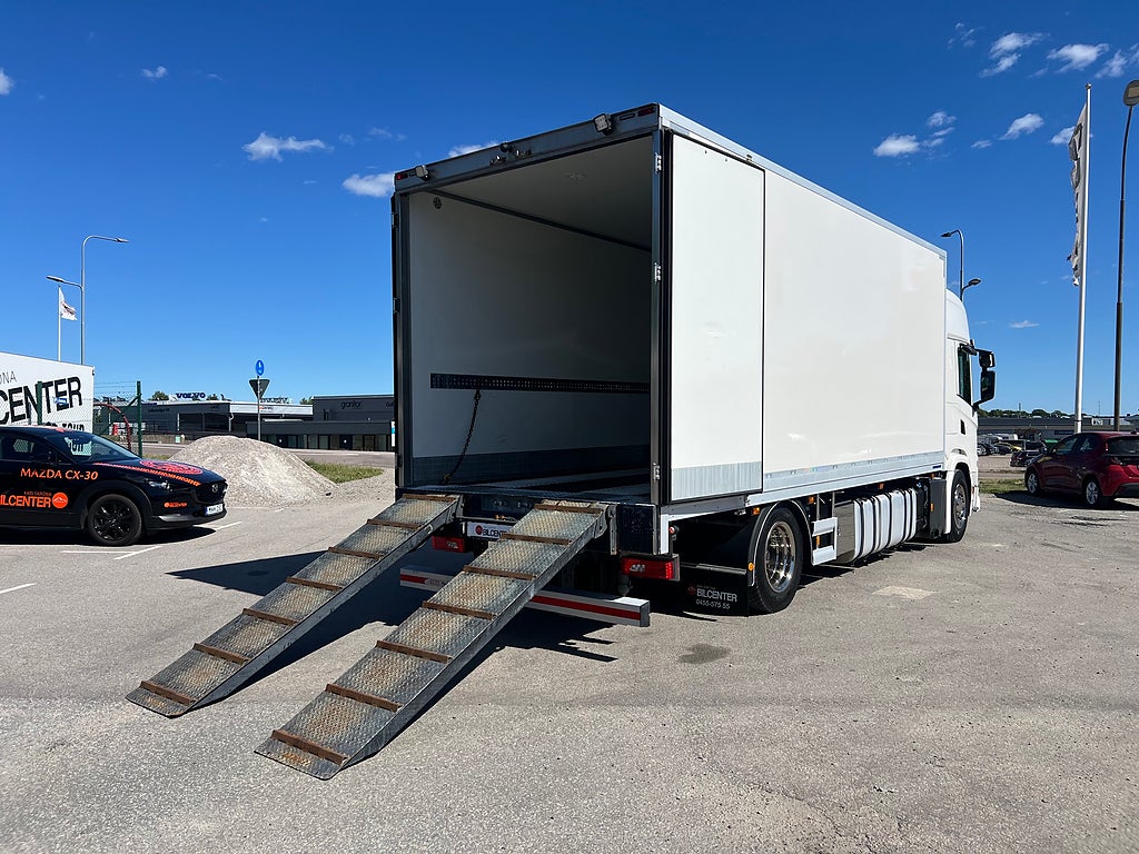 Scania G320 4x2 Maskintransport, Borrigg, Servicebil