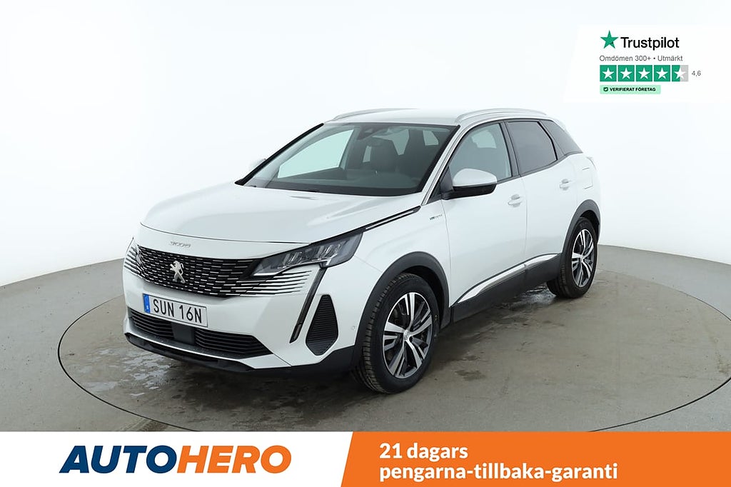 Peugeot 3008 HYBRID4 300 Allure / CarPlay, Dragkrok, Värmare