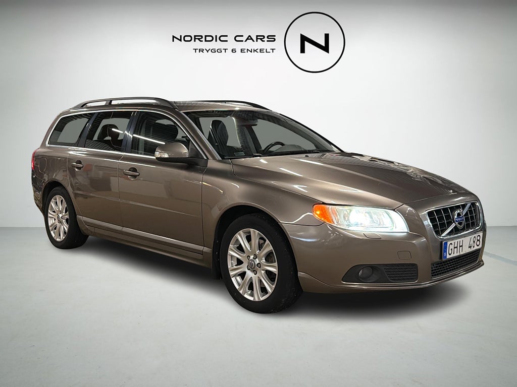 Volvo V70 2.5FT Momentum 231 HK Drag PDC Cruise S/V Hjul
