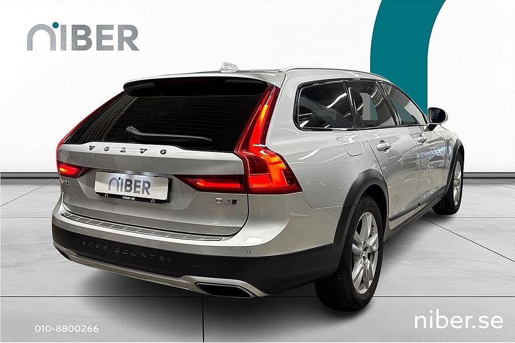 Volvo V90 Cross Country D4 AWD ADV. SE 2,95%