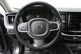 SUV Volvo XC60 11 av 28