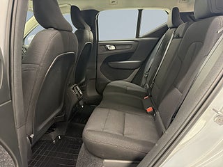 Volvo XC40 T2 Geartronic Momentum S&V/Drag/kamera/Carplay/Pvärm – bild 13