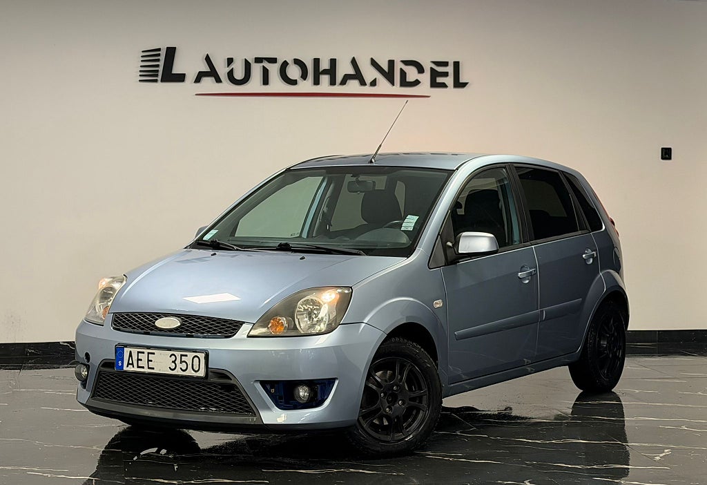 Ford Fiesta 5-dörrar 1.4 Nybesiktigad 80Hk