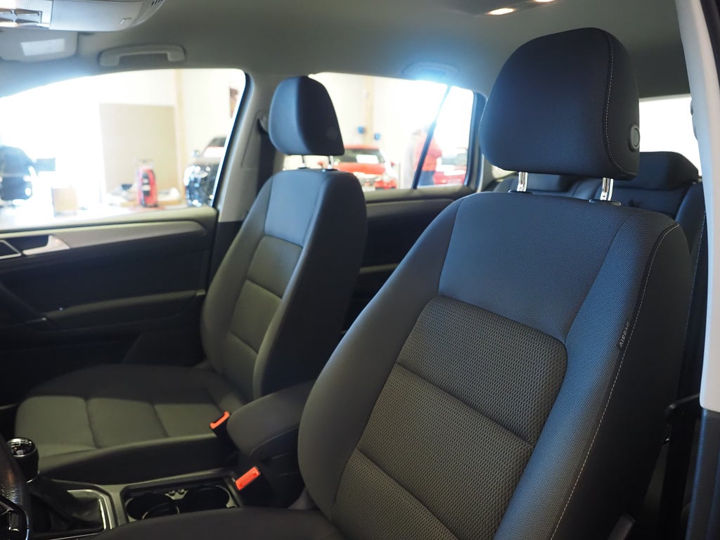 Volkswagen Golf Sportsvan 1.2 TSI 110hk Drag Kamera Låga mil! 2016