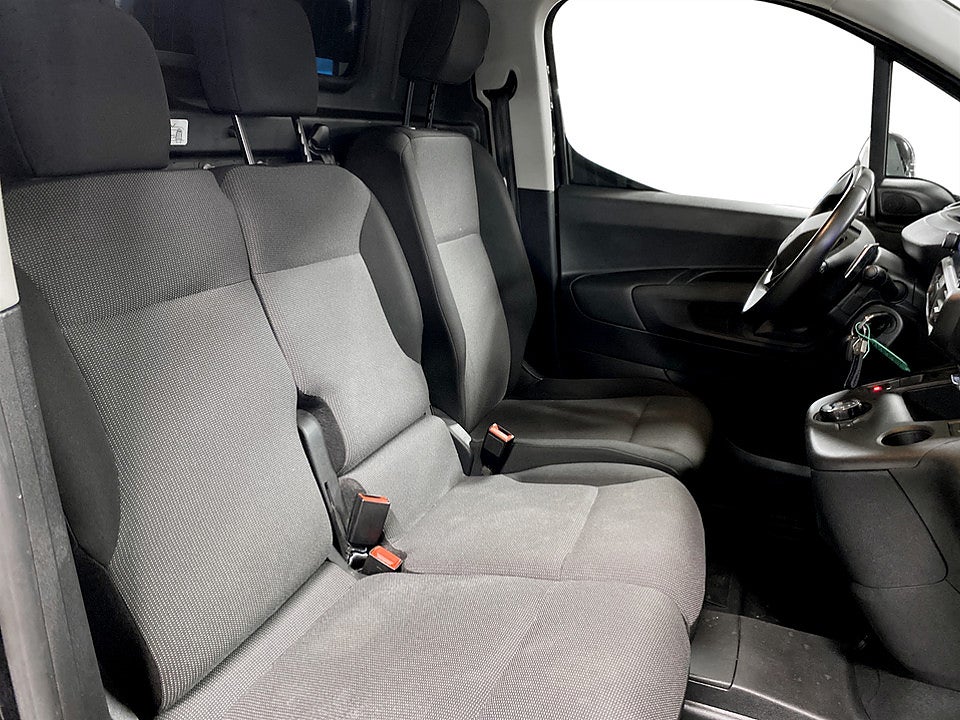 Bild på Peugeot Partner PRO+ 1.5 BHDi 130hk Aut L1 B-KAMERA DRAG
