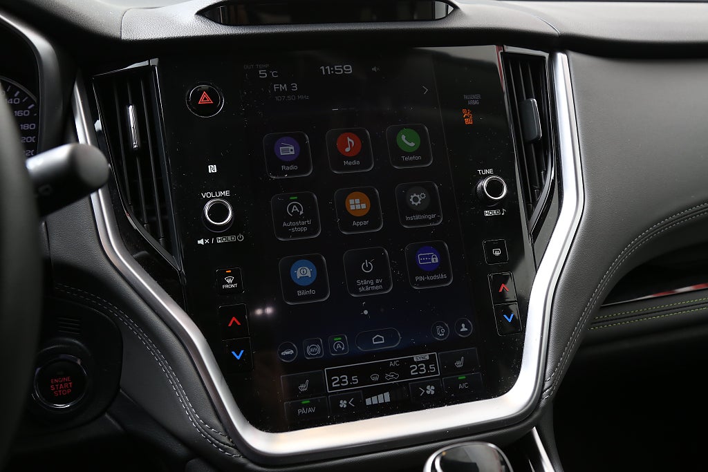 Subaru Outback 2,5i XFuel Field AWD Aut Bränslevärmare Drag 2024