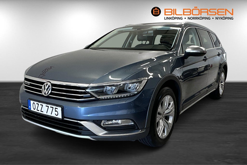 Volkswagen Passat Alltrack 2.0 TDI 4M DSG (Läder, Drag, Rattvärme)