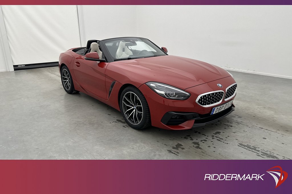 BMW Z4 sDrive20i Roadster Sport line Cockpit HUD Navi Skinn