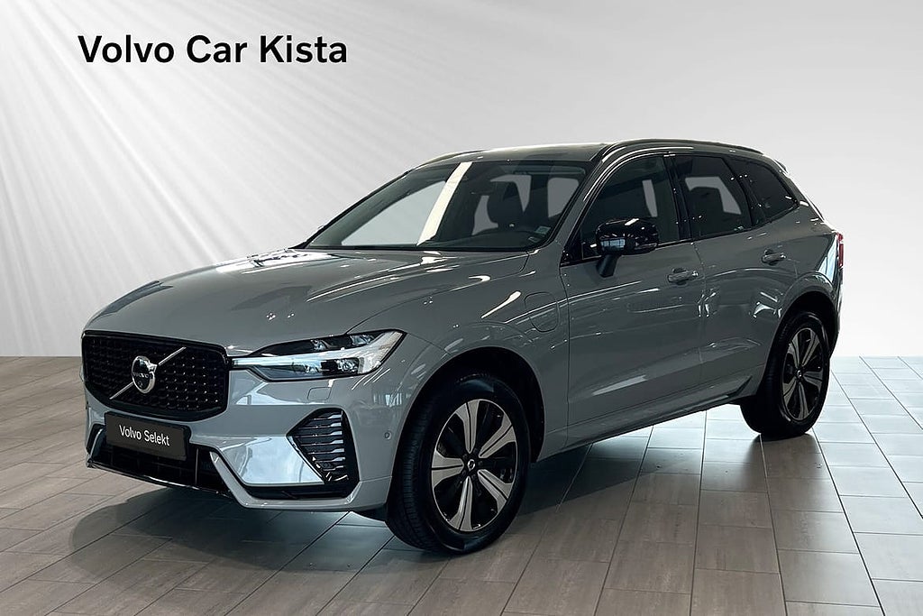 Volvo XC60 T6 Plus Dark Edition Läder H/K Drag Pano 360Kam
