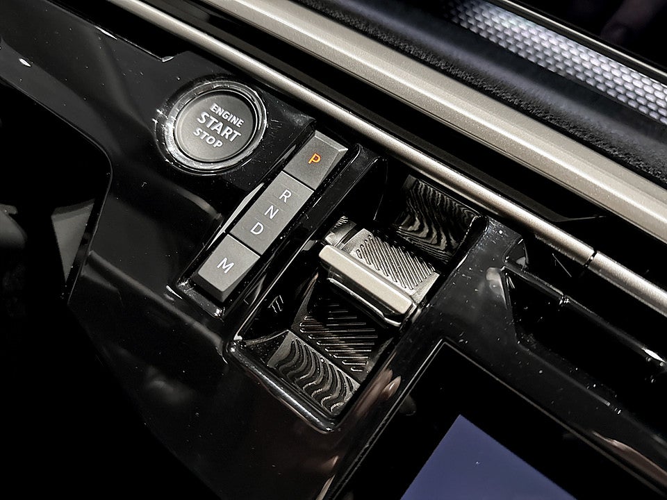 Bild på Peugeot 5008 GT Hybrid 145hk Aut 7-SITS B-KAMERA CARPLAY
