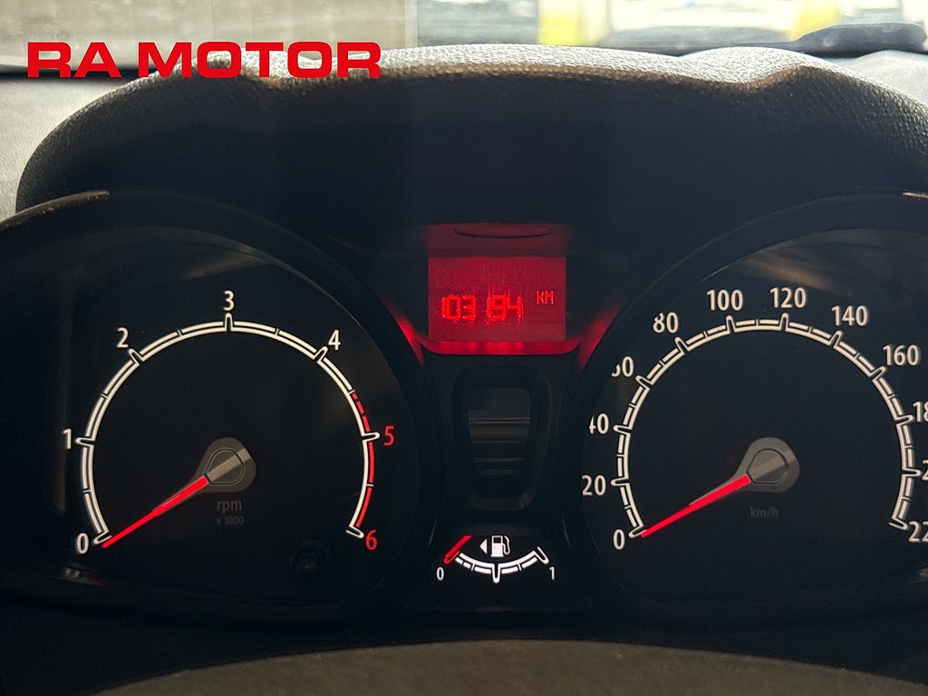 Ford Fiesta 5-dörrar 1.6 TDCi Trend | M-Värm | Manuell | 0.42l 2012