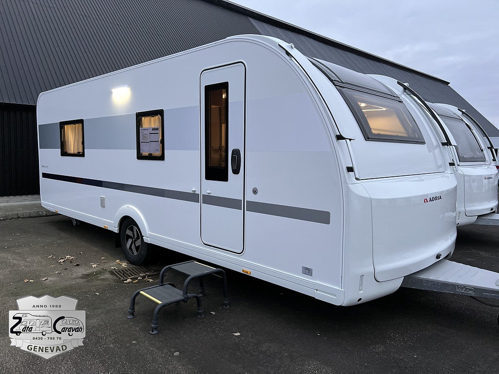 Adria Adora 613 HT (inkl AC + First Camp 30 dag) 