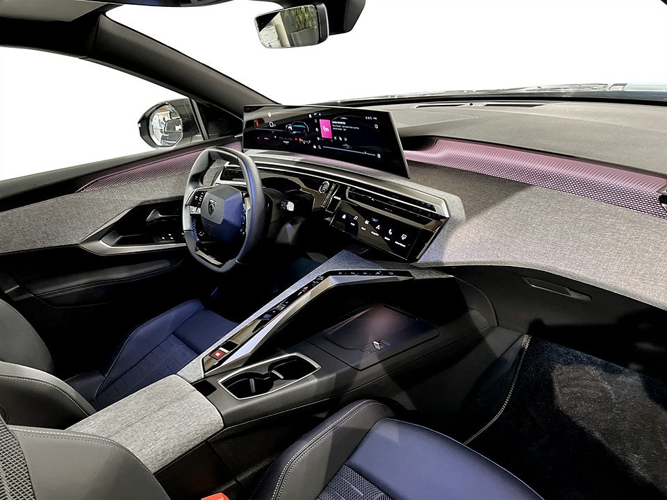 Bild på Peugeot 5008 GT Hybrid 145hk Aut 7-SITS B-KAMERA CARPLAY