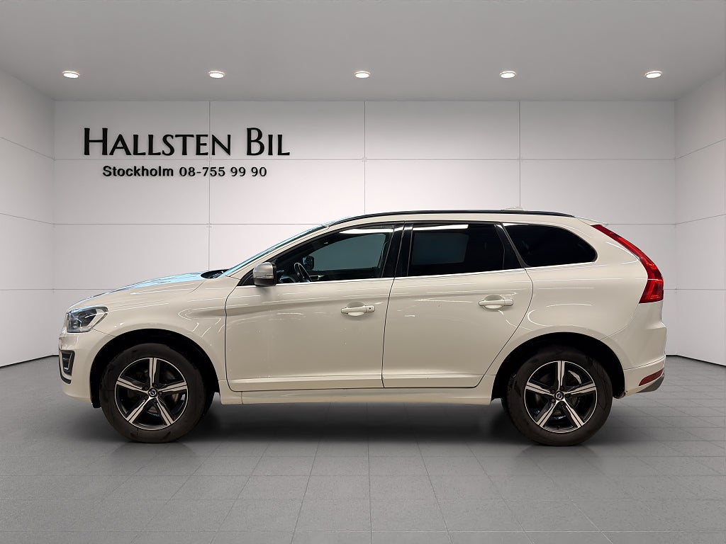 Volvo XC60 D4 AWD Automat R-Design Drag Värmare Backkamera Navi