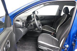 Halvkombi Hyundai i10 7 av 15