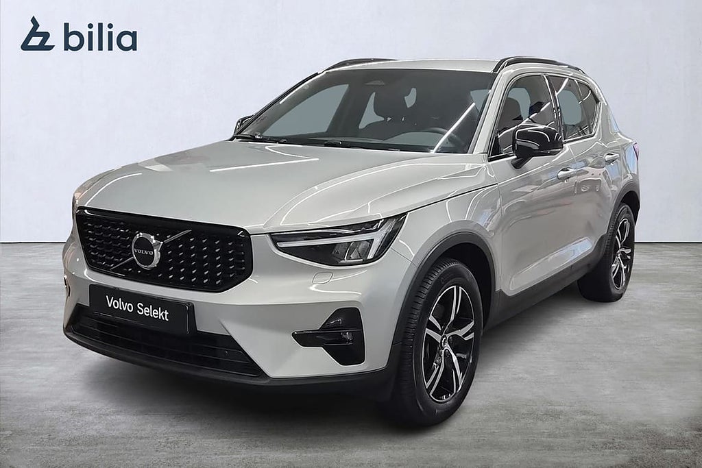 Volvo XC40 B4 FWD Bensin Plus Dark B-Kamera I Klimatpaket