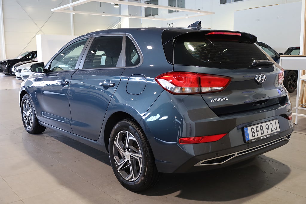 Hyundai i30 1.0 T-GDI DCT MHEV Essential Kamera Rattvärme Leasbar 2023