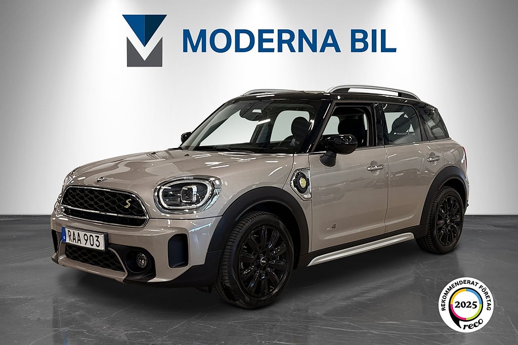 MINI Countryman Cooper SE ALL4 220hk B-kamera Cockpit Navi CarPlay Moms