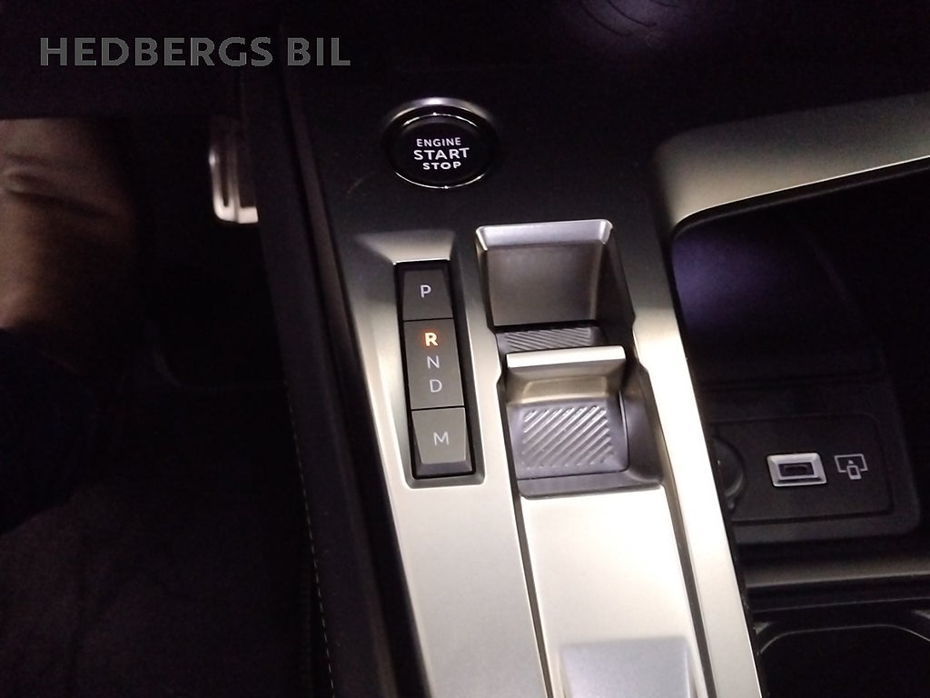 Peugeot 408 1.2 PureTech 130HK GT Automat  thumbnail