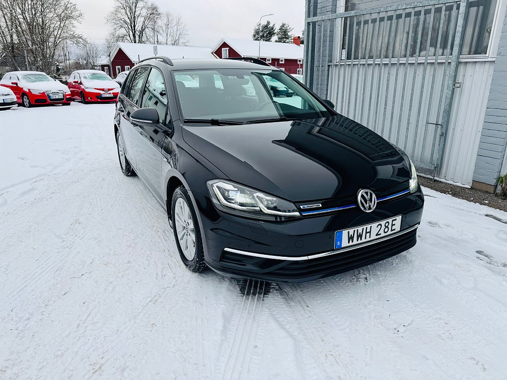 Volkswagen Golf 1.5 TGI 130HK SPORTSCOMBI DSG / VÄRMARE 