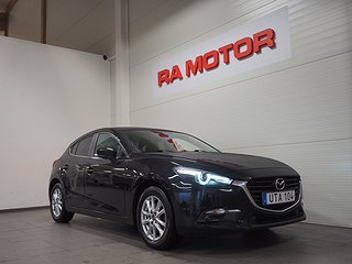 Halvkombi Mazda 3 2 av 19