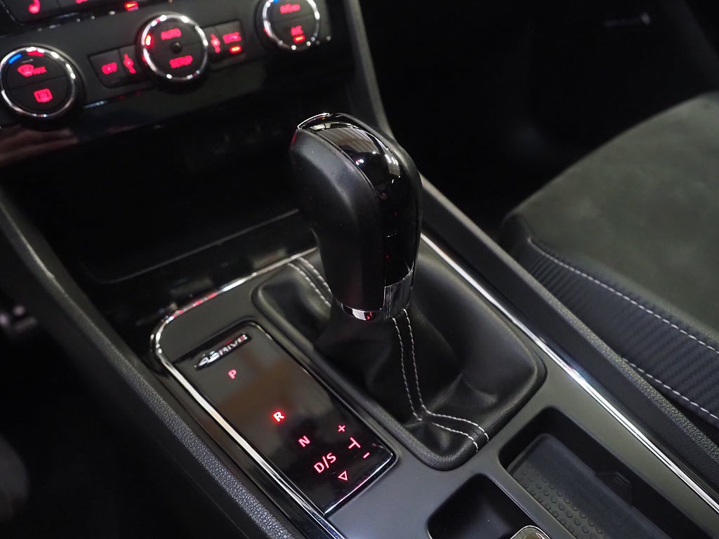 Seat Leon ST Cupra ST 2.0 TSI 300hk 4Drive |Pano|Backkamera|Milltek| 2018