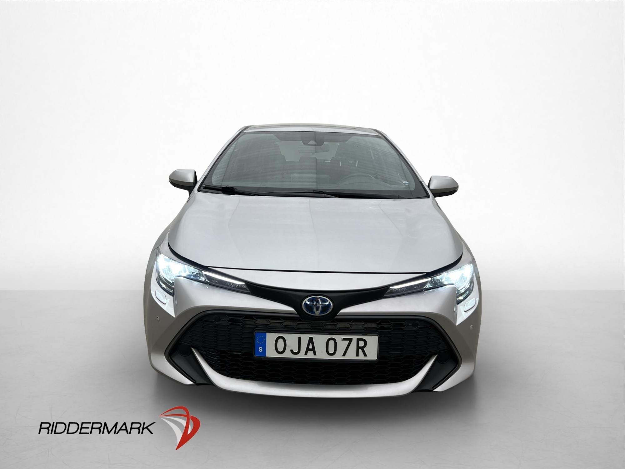 Toyota Corolla Hybrid 122hk Active 2022, bild 2/71